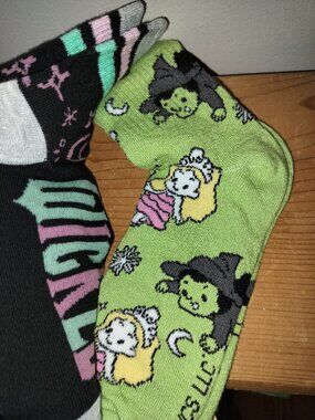 NEW 'Wicked' Socks 2-pair